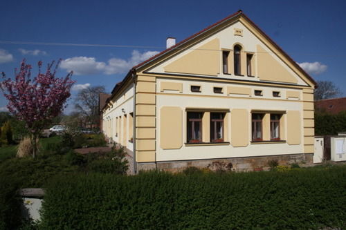 Pension Smetanuv Statek Hradec Kralove Exterior photo